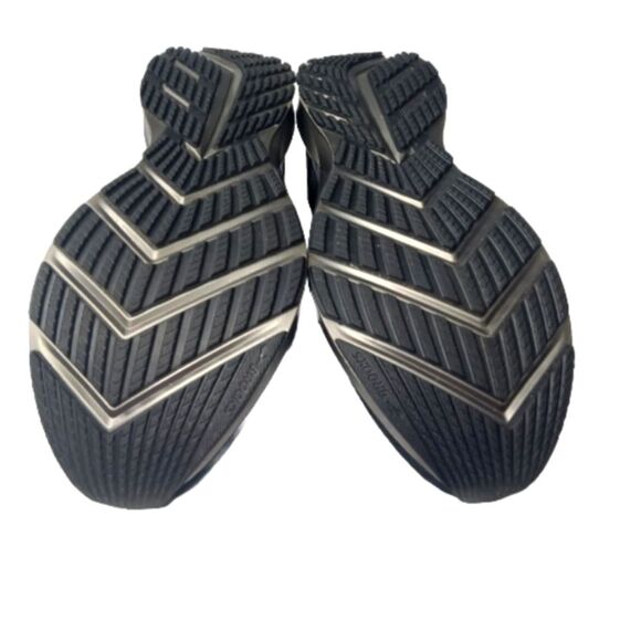 Brooks Men\'s Levitate 3 LE 9.5 D Limited Edition Black Running Shoes Retail $150 main image 8